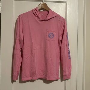 Vinyard vines pink tshirt hoodie
